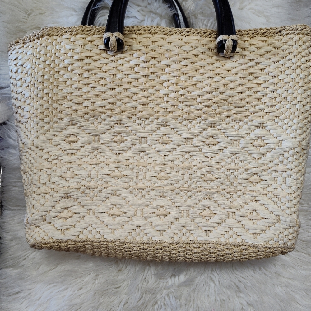 Ann Taylor large boho woven straw tote beach bag with wooden handles - Picture 5 of 9